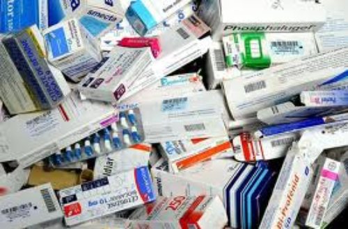 Article : Journée du Médicament : les pharmaciens privés du Sénégal se plaignent des médicaments de la rue et interpellent les autorités !