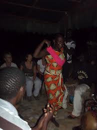 Article : Prise en charge de la scoliose au Sénégal : les patients souffrent et chargent Eva Marie Coll Seck  !